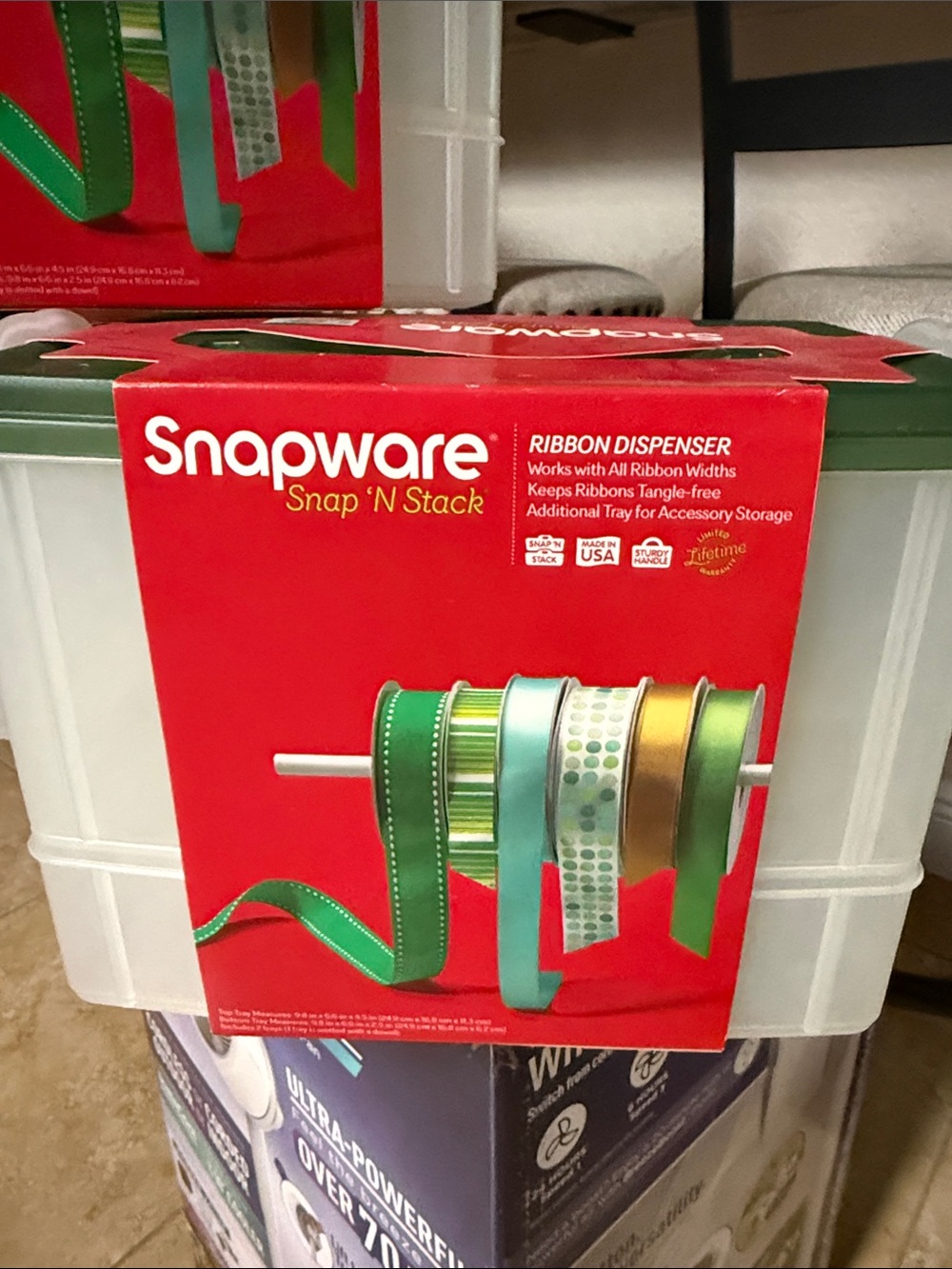 Snap 'N Stack Ribbon Dispenser - Green